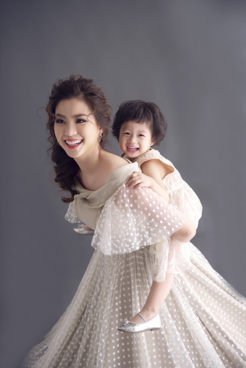 Cuộc sống nhung lụa của Diễm Trang sau 4 năm đăng quang Á hậu - 1 Cuộc sống nhung lụa của Diễm Trang sau 4 năm đăng quang Á hậu - 1