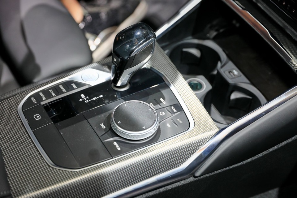 BMW 3-Series thế hệ mới chính thức trình làng - 16 BMW 3-Series thế hệ mới chính thức trình làng - 16