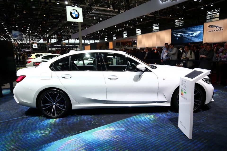 BMW 3-Series thế hệ mới chính thức trình làng - 8 BMW 3-Series thế hệ mới chính thức trình làng - 8