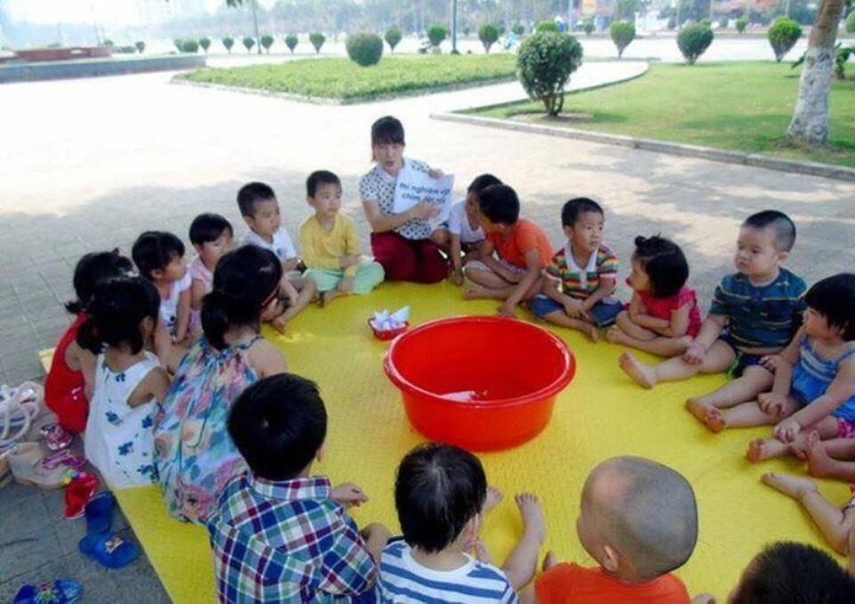 Thanh Hóa: Chi gần 2,8 tỷ đồng tiền chế độ cho giáo viên Mầm non hợp đồng - 1 Trong đợt này có 121 giáo viên Mầm non của thành phố Thanh Hóa theo diện hợp đồng được chi trẻ chế độ, chính sách.