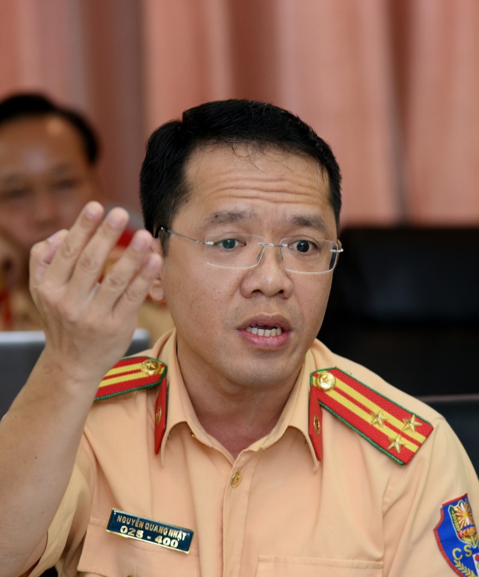 Ngoài xe hộ đê "rởm" còn làm giả Công lệnh Chính phủ, giấy Bộ Công an - 2 Thượng tá Nguyễn Quang Nhật - Cục CSGT