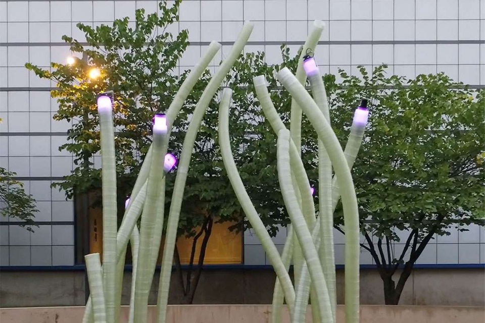 Xem thợ xây máy “dệt” nên cả công trình lớn bằng sợi thủy tinh - 3 Xem thợ xây máy “dệt” nên cả công trình lớn bằng sợi thủy tinh - 3