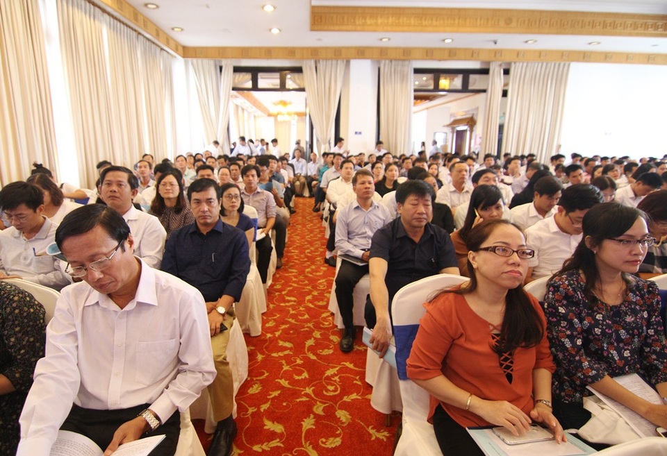 Khởi nghiệp của học sinh, sinh viên thấp, vì sao? - 3 Nhiều Hiệu trưởng, Phó Hiệu trưởng các trường Cao đẳng, Trung cấp; Giám đốc Trung tâm Giáo dục Nghề nghiệp - Giáo dục thường xuyên; Giám đốc, Phó Giám đốc các Sở LĐ,TB&XH các tỉnh thành ngồi chật kín hội trường