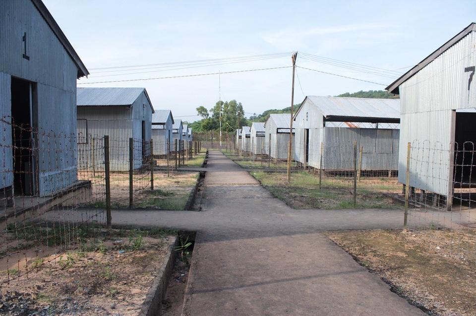 Nhà tù tồn tại trong 6 năm, từ ngày 6/7/1967 đến 1/1973, đã có hơn 4.000 người bị chết trong các trại giam, hàng nghìn người bị tàn tật suốt đời.