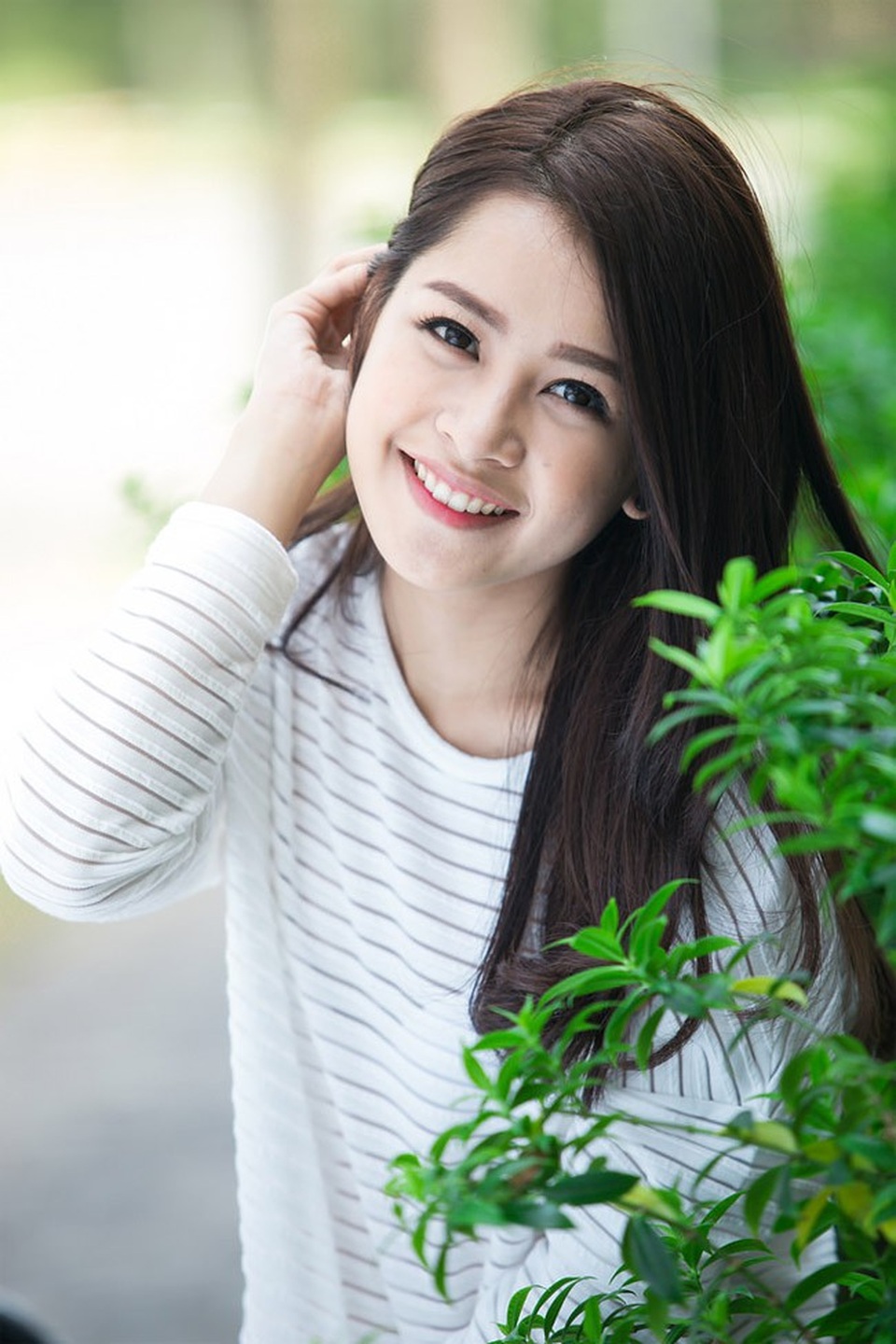 Chi Pu thoát mác “gái ngoan” showbiz, ngày càng nóng bỏng “nghẹt thở” - 1 Thuở mới chập chững bước chân vào showbiz, công chúng nhớ đến Chi Pu với hình ảnh một nàng hot girl kẹo ngọt với những bức ảnh vô cùng đáng yêu.