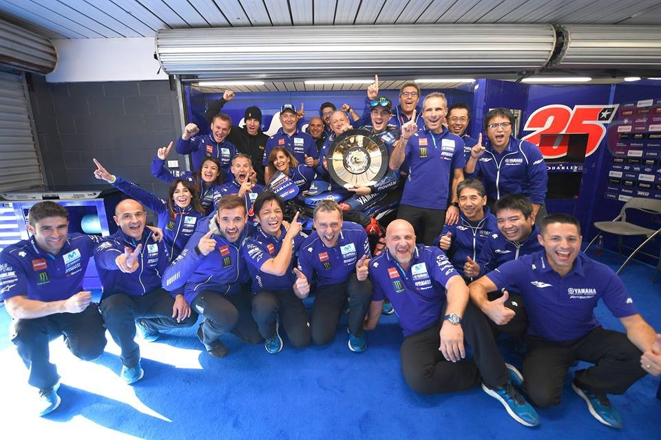 Vinales chiến thắng trong ngày bộ đôi Repsol Honda Team bỏ cuộc - Ảnh 12. Vinales chiến thắng trong ngày bộ đôi Repsol Honda Team bỏ cuộc - Ảnh 12.