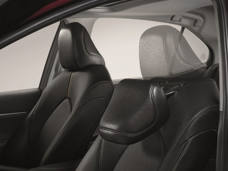 Toyota Camry thế hệ mới trình làng, giá từ hơn 1 tỉ đồng - 16 Toyota Camry thế hệ mới trình làng, giá từ hơn 1 tỉ đồng - 16