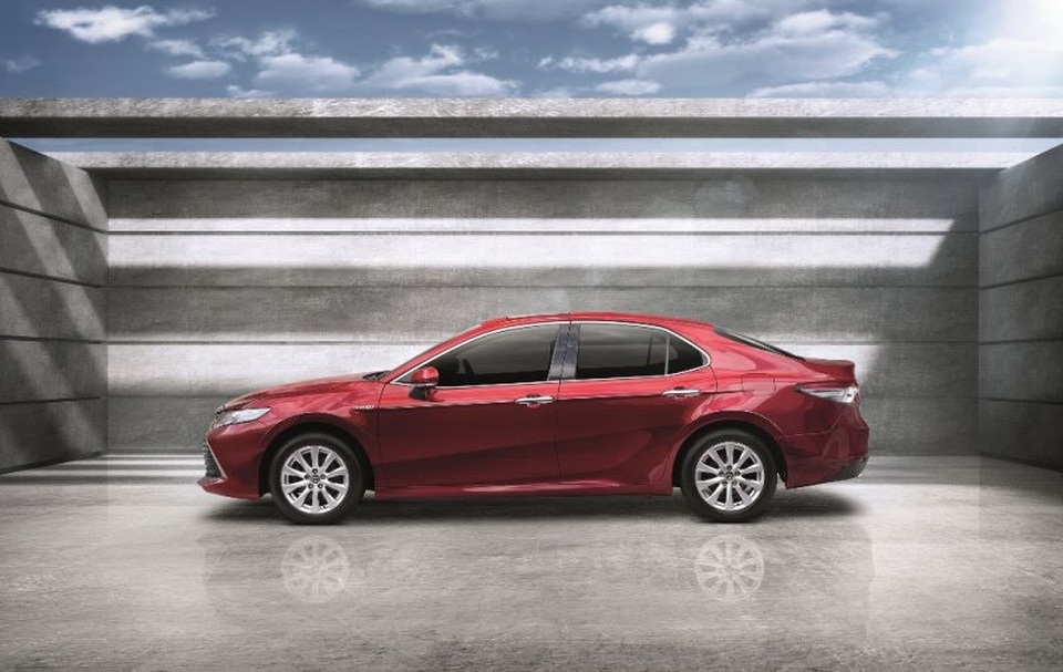 Toyota Camry thế hệ mới trình làng, giá từ hơn 1 tỉ đồng - 20 Toyota Camry thế hệ mới trình làng, giá từ hơn 1 tỉ đồng - 20