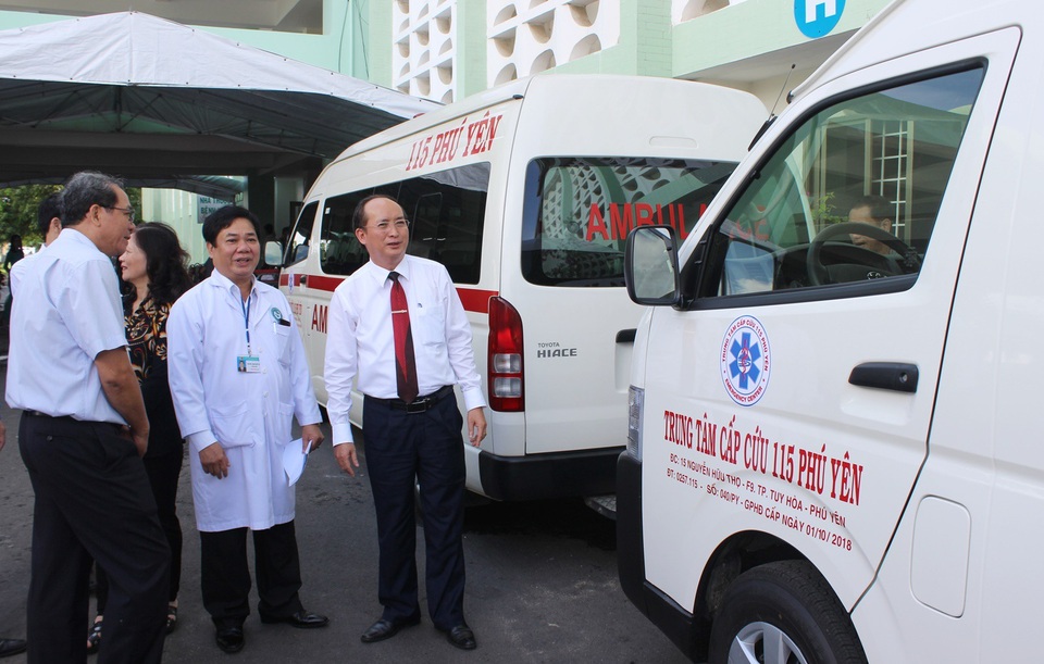 Thành lập trung tâm cấp cứu 115 sau 29 năm tái lập tỉnh - 1 Trung tâm cấp cứu 115 được trang bị 4 xe cấp cứu với trang thiết bị hiện đại