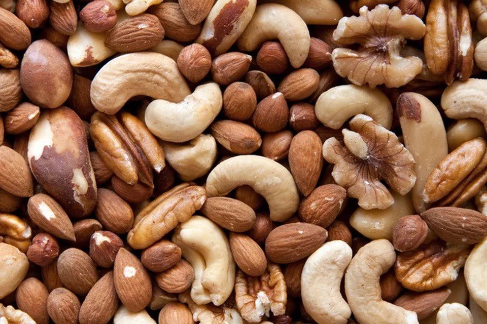 Hiểu biết cơ bản về Vitamin E: Nguồn cung cấp, lợi ích và rủi ro khi sử dụng - 1 Hiểu biết cơ bản về Vitamin E: Nguồn cung cấp, lợi ích và rủi ro khi sử dụng - 1