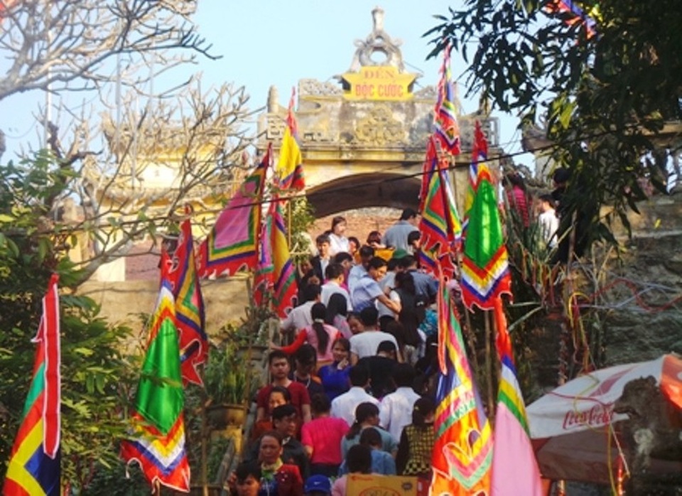 Lễ hội đền Độc Cước được công nhận di sản văn hóa phi vật thể quốc gia - 1 Lễ hội đền Độc Cước, thành phố Sầm Sơn được đưa vào danh mục di sản văn hóa phi vật thể quốc gia.