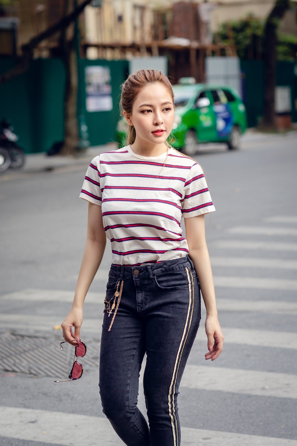 Bất ngờ với hình ảnh sành điệu của hot girl World Cup Trâm Anh - 9