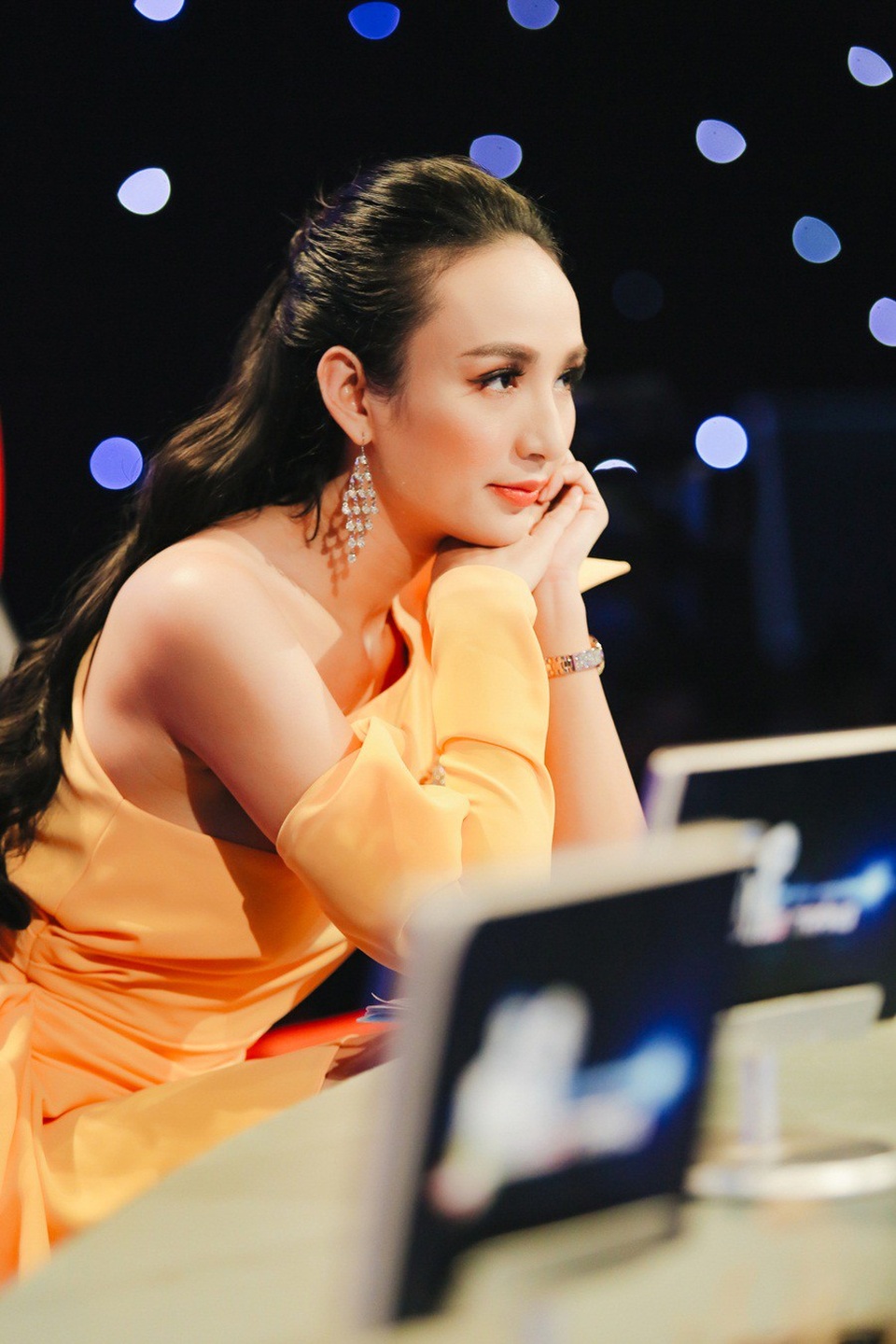 
Ngọc Diễm cho biết, cô đưa đến quyết định này để tiếp tục cho hành trình mới hơn. Thời gian tới, cô chăm chỉ tham gia các chương trình khác nhau để ghi dấu ấn trong lòng khán giả và có thêm trải nghiệm.
