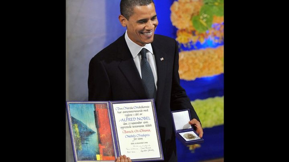 Ông Obama nhận giải Nobel Hòa bình năm 2009 (Ảnh: AFP)