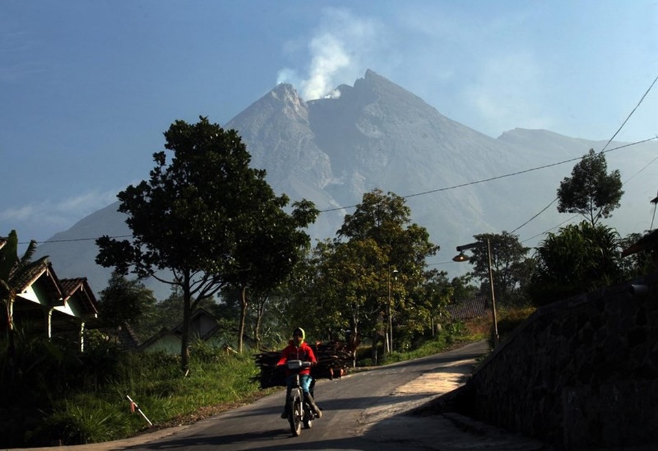 
Núi lửa Merapi trong một lần phun trào. Ảnh: JAKARTA POST
