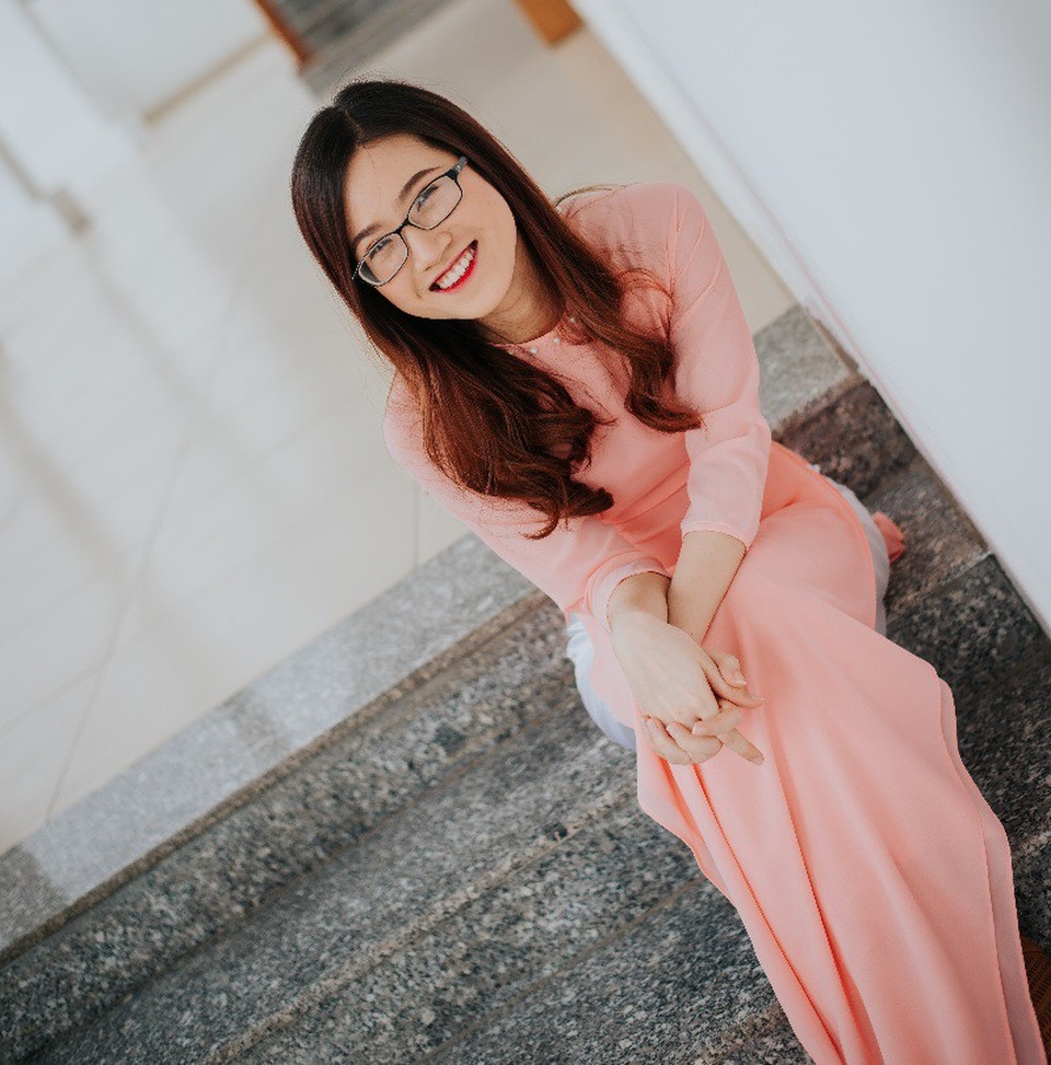 Gặp cô gái "4 năm, 2 lần thủ khoa" của trường ĐH Hà Nội - 4 Gặp cô gái "4 năm, 2 lần thủ khoa" của trường ĐH Hà Nội - 4
