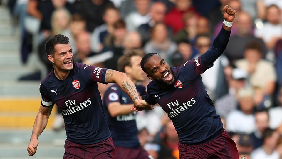 Những khoảnh khắc trong trận đấu Arsenal vùi dập Fulham - 11
Niềm vui của Lacazette với bàn thắng giúp cho Arsenal vượt lên