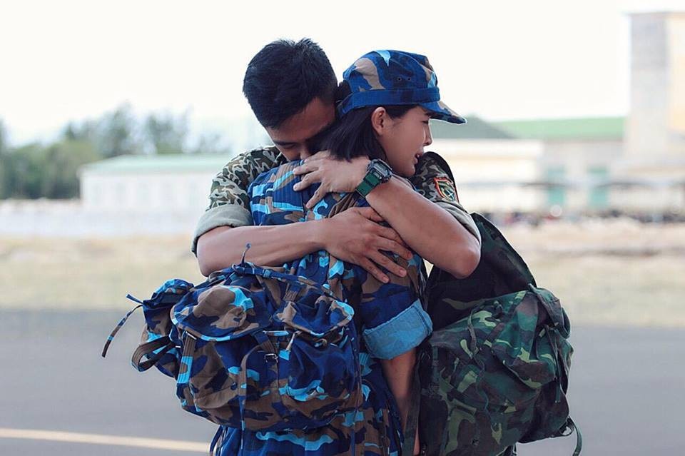 Thực hư “phim giả tình thật” giữa Cao Thái Hà với hai soái ca Hậu duệ mặt trời - 7 Thực hư “phim giả tình thật” giữa Cao Thái Hà với hai soái ca Hậu duệ mặt trời - 7