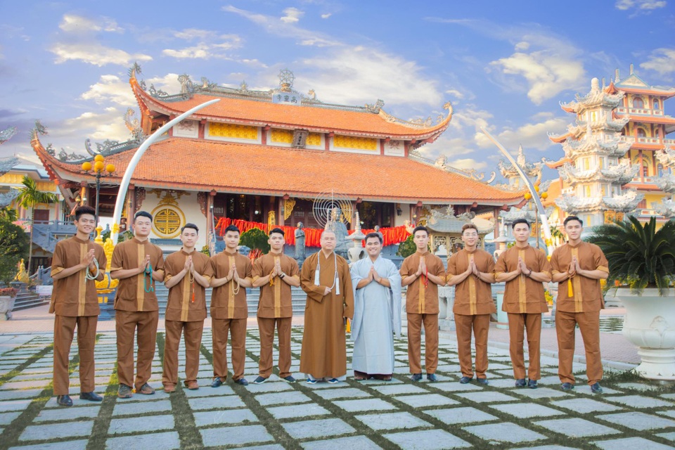 Chắp tay sao cho đúng và ý nghĩa trong nghi thức Phật giáo - 3