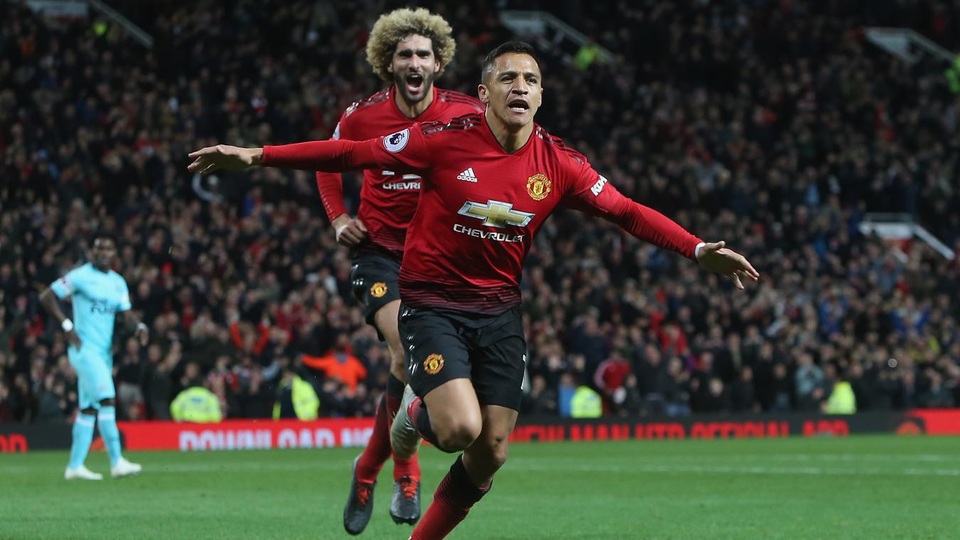 
Sanchez đầy hạnh phúc với bàn thắng đầu tiên ở mùa giải năm nay, một bàn thắng giải tỏa lớn áp lực tâm lý cho tiền đạo người Chile
