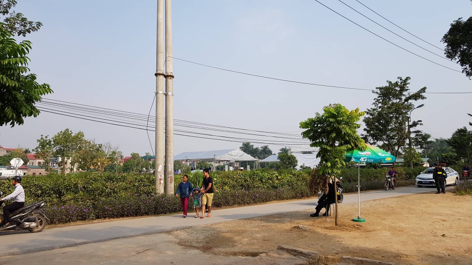 Linh cữu nguyên Tổng Bí thư Đỗ Mười đã về quê nhà Thanh Trì - 62
Con đường dẫn vào khu an táng nguyên Tổng Bí thư Đỗ Mười