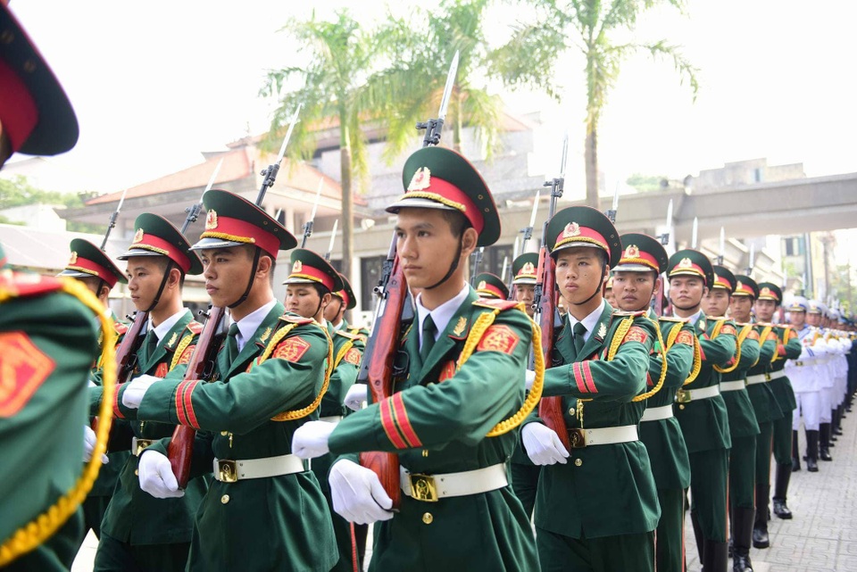 Linh cữu nguyên Tổng Bí thư Đỗ Mười đã về quê nhà Thanh Trì - 58 Linh cữu nguyên Tổng Bí thư Đỗ Mười đã về quê nhà Thanh Trì - 58