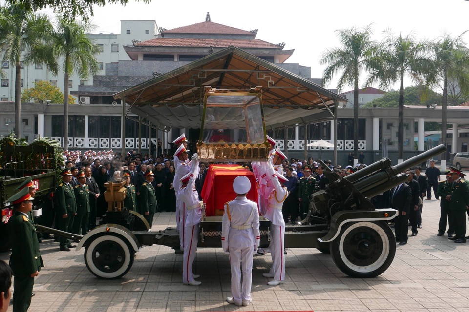 Linh cữu nguyên Tổng Bí thư Đỗ Mười đã về quê nhà Thanh Trì - 39 Linh cữu nguyên Tổng Bí thư Đỗ Mười đã về quê nhà Thanh Trì - 39