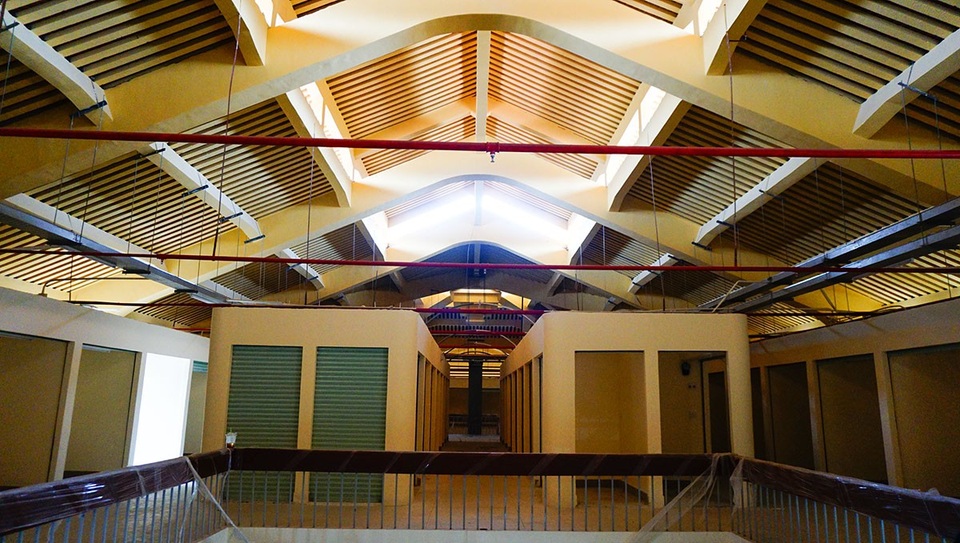 Chợ cổ trăm năm tuổi sắp trở lại với diện mạo mới - 13 Công trình sửa chữa và cải tạo chợ Bình Tây đã hoàn thiện 98%.