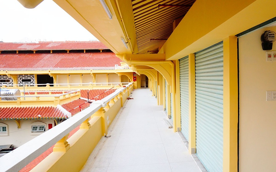 Chợ cổ trăm năm tuổi sắp trở lại với diện mạo mới - 6 Nâng nền và lát gạch sàn tầng trệt, tầng lầu.