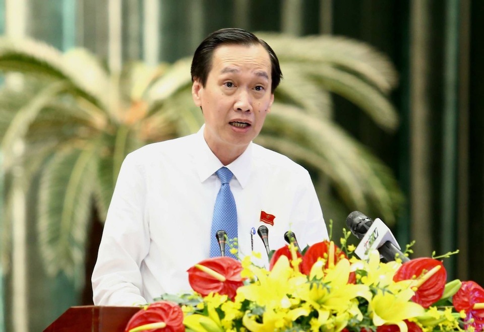 Nhà hát 1.500 tỷ tại Thủ Thiêm: "Giờ không làm, đợi đến khi nào?" - 1 Phó Chủ tịch UBND TPHCM Lê Thanh Liêm nhấn mạnh sự cần thiết xây dựng nhà hát 1.500 tỷ đồng tại kỳ họp thứ 10 của HĐND TPHCM diễn ra ngày 8/10