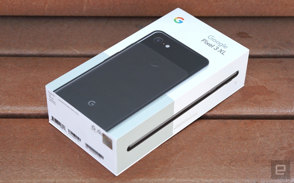 Chưa ra mắt, chiếc smartphone Google Pixel 3 XL đã được bán ra tại Hồng Kông - 2 Hộp đựng Pixel 3 XL