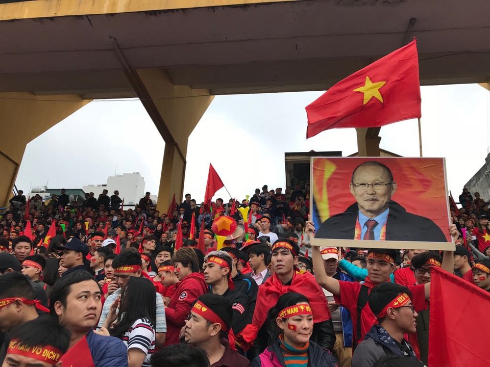 Tổ hợp thể thao Hàng Đẫy: “Không đấu thầu công khai sẽ dẫn đến nghi vấn” - 2 Kiến trúc sư Đào Ngọc Nghiêm cho rằng, cần xây dựng lại sân Hàng Đẫy nhưng phải xem xét hài hòa với cảnh quanh xung quanh