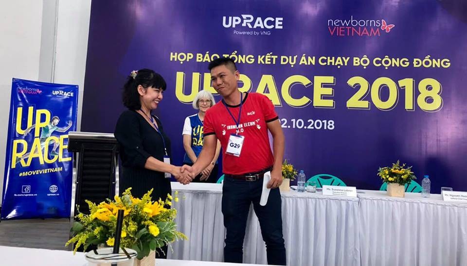 Techcombank đóng góp hơn 1 tỷ đồng từ thiện tới quỹ Newborns Vietnam - 1 Techcombank đóng góp hơn 1 tỷ đồng từ thiện tới quỹ Newborns Vietnam - 1