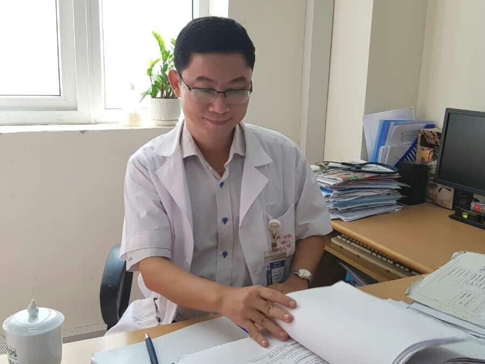 Cô gái trẻ 18 tuổi sốc khi được chẩn đoán ung thư vú - 1 Cô gái trẻ 18 tuổi sốc khi được chẩn đoán ung thư vú - 1
