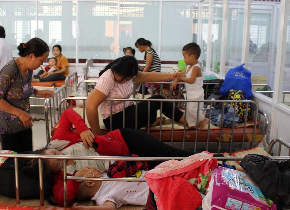 Dịch sởi, tay chân miệng tiếp tục tăng “nóng” - 3 Khu căn tin được cải tạo, chuyển đổi công năng thành phòng điều trị bệnh
