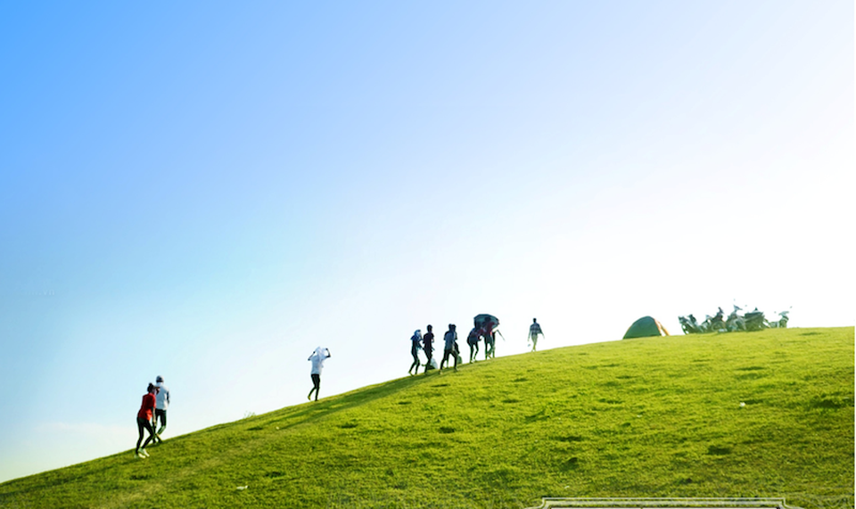 Bất ngờ cao nguyên bí ẩn đẹp mê hồn cách Hà Nội chỉ hơn 100km - Ảnh 1.