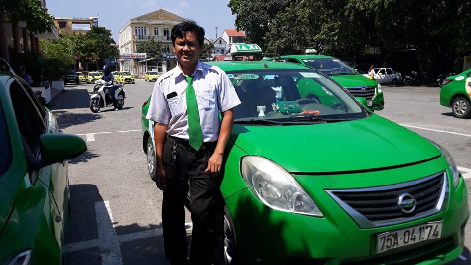 Tài xế đỡ đẻ thành công cho sản phụ ngay trên xe taxi - 1 Lái xe Nguyễn Tăng Quang đỡ đẻ cho sản phụ thành công ngay trên xe taxi