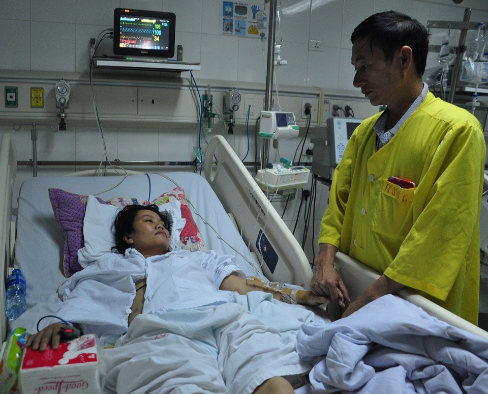 Không vay được tiền phẫu thuật, cô giáo tiểu học nguy kịch tính mạng - 6
Cô giáo Phương mong ước có tiền phẫu thuật để cô được trở về với con nhỏ và học sinh thân yêu.