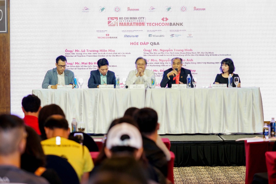 Giải Marathon quốc tế TPHCM 2018 tiếp tục thu hút đông người tham dự - 1 Quang cảnh buổi họp báo công bố giải marathon quốc tế TPHCM 2018