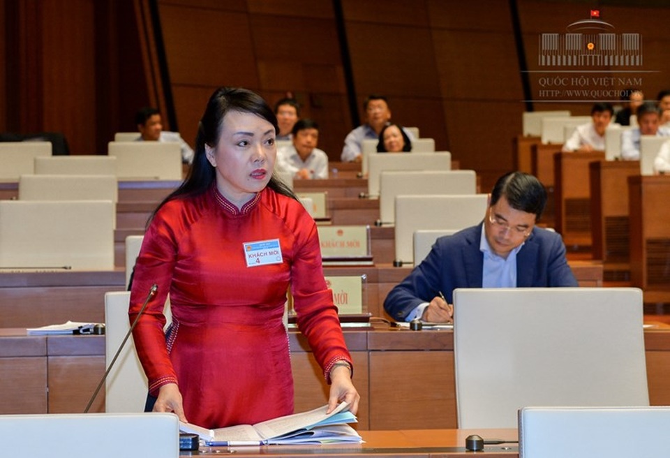 Bộ trưởng Y tế: “Chạy” bệnh án tâm thần để trốn tội hình sự không dễ! - 1 Bộ trưởng Y tế Nguyễn Thị Kim Tiến: Xác nhận tâm thầm của các bệnh viện bên ngoài chỉ mang tính chất dân sự, không có ý nghĩa với việc xác định một người phạm tội là do bị tâm thần.