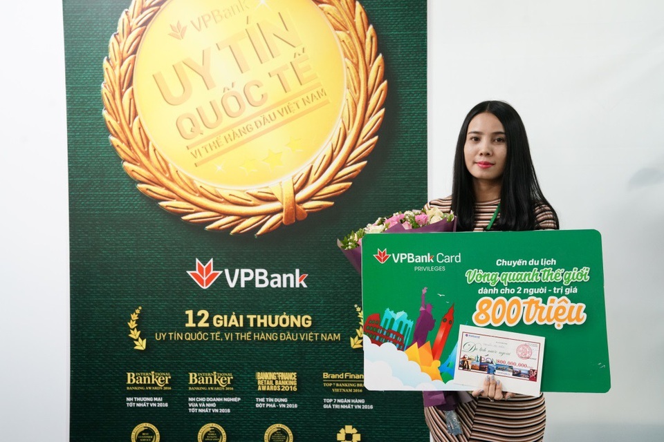 Đã có khách hàng trúng chuyến du lịch 800 triệu đồng - 1 Đã có khách hàng trúng chuyến du lịch 800 triệu đồng - 1