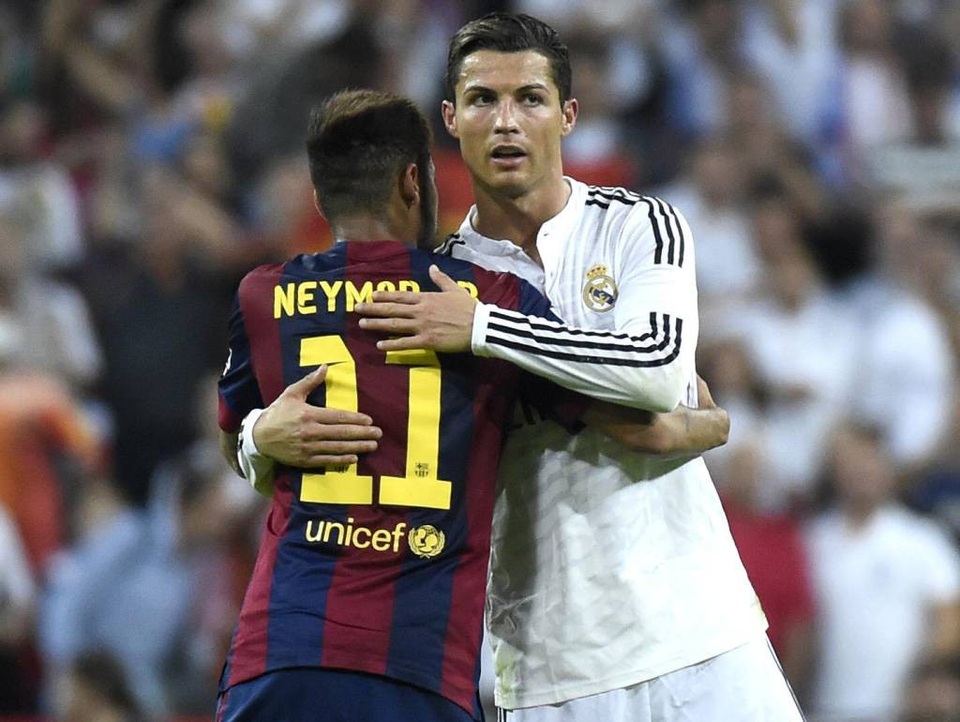 Neymar:"Messi khiến tôi có động lực phấn đấu nhiều hơn" - 2 Với Neymar, Ronaldo thực sự là một con quái vật