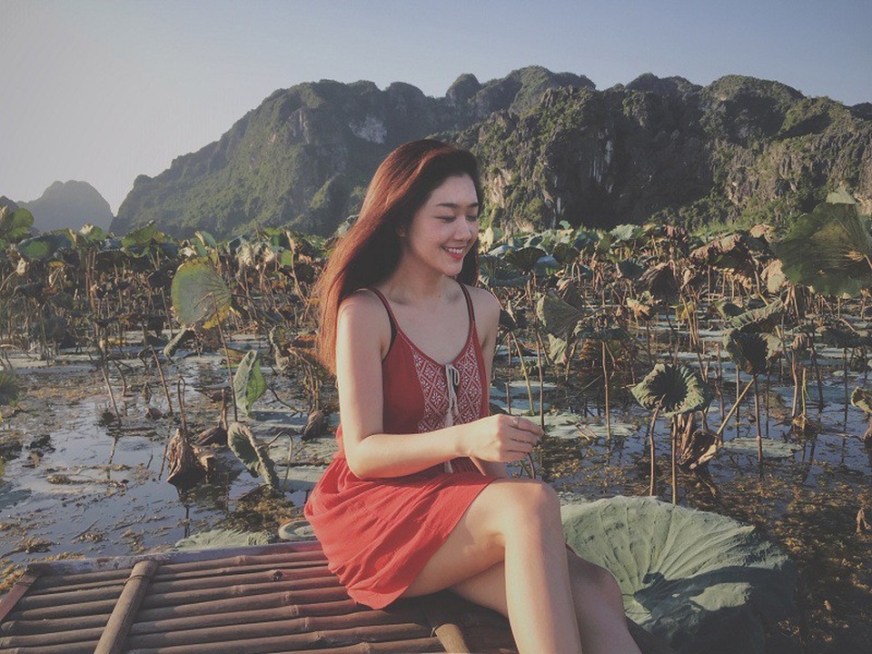 Gặp cô gái Đà Nẵng “tài sắc vẹn toàn” làm tiếp viên hàng không - 5 Gặp cô gái Đà Nẵng “tài sắc vẹn toàn” làm tiếp viên hàng không - 5