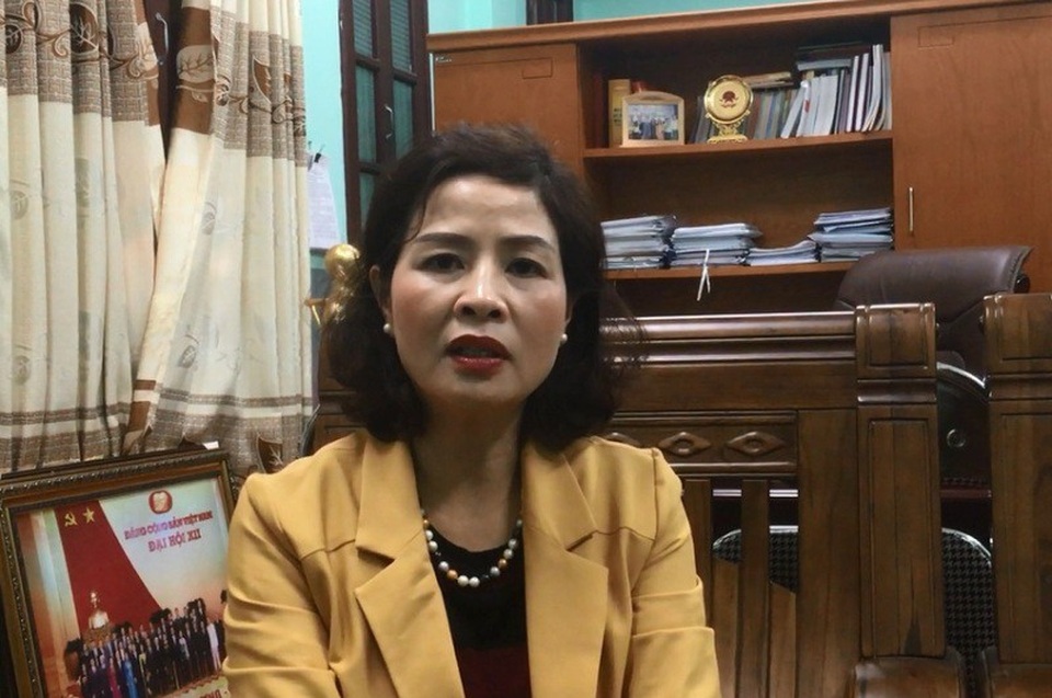 Vụ 7 học sinh bị đuổi học vì xúc phạm thầy cô trên facebook: Thu hồi các quyết định kỷ luật - 2
Bà Phạm Thị Hằng, Giám đốc Sở GD&ĐT Thanh Hóa cho rằng việc kỷ luật học sinh của trường THPT Nguyễn Trãi là nóng vội.