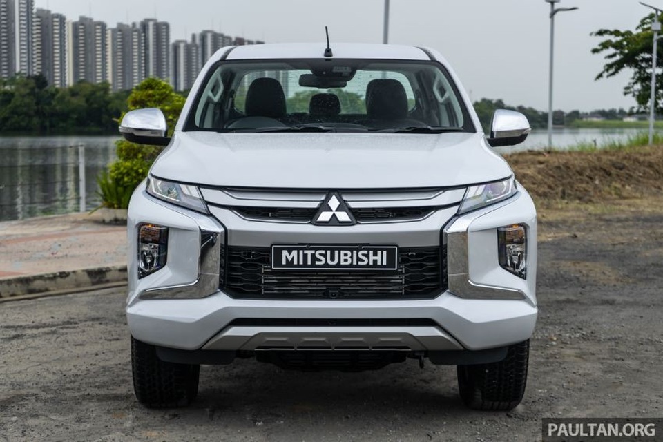 Mitsubishi Triton 2019 trình làng với hộp số mới - 9 Mitsubishi Triton 2019 trình làng với hộp số mới - 9