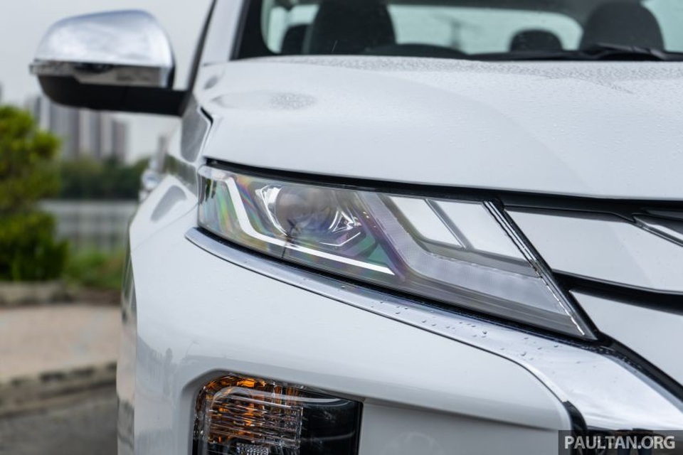 Mitsubishi Triton 2019 trình làng với hộp số mới - 10 Mitsubishi Triton 2019 trình làng với hộp số mới - 10