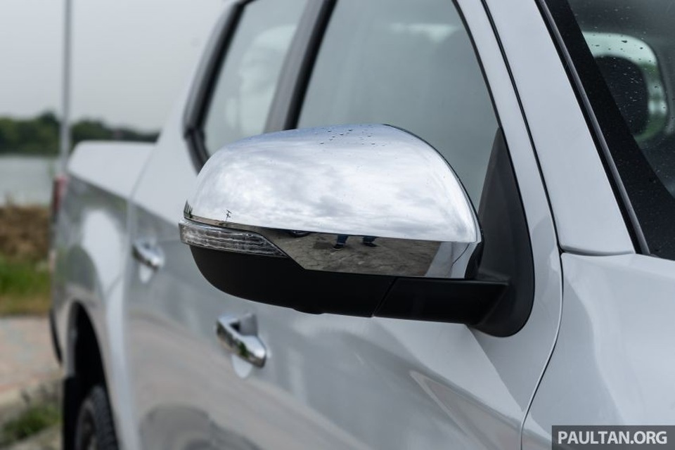 Mitsubishi Triton 2019 trình làng với hộp số mới - 13 Mitsubishi Triton 2019 trình làng với hộp số mới - 13
