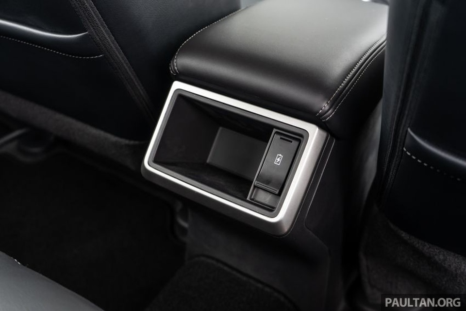 Mitsubishi Triton 2019 trình làng với hộp số mới - 29 Mitsubishi Triton 2019 trình làng với hộp số mới - 29