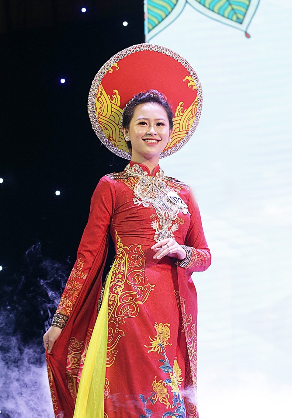 Nữ sinh Học viện Cảnh sát, Sư phạm đăng quang Imiss Thăng Long 2018 - 3
Nữ sinh có phong cách sống năng động, hiện đại trẻ trung nhưng vẫn giữ được nét thanh lịch, duyên dáng, nhân ái truyền thống vốn có của người phụ nữ Việt Nam.