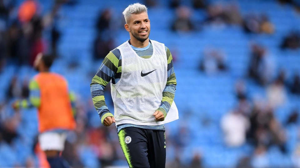 
Augero có một mái tóc mới đón chào derby Manchester. Kể từ khi Rooney rời Man Utd, Aguero đang là sát thủ số một của các trận derby
